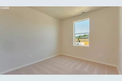 2957 U St, Springfield, OR 97477 - Photo 32