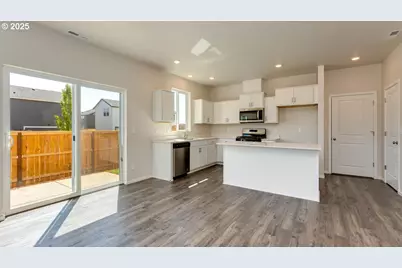 2957 U St, Springfield, OR 97477 - Photo 8