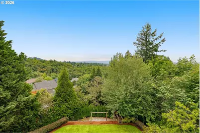 2215 NW Crestview Way, Portland, OR 97229 - Photo 44