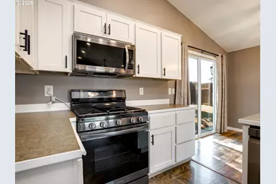 10405 NE 97th St, Vancouver, WA 98662 - Photo 16