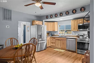 550 SE 16th St, Salem, OR 97301 - Photo 8