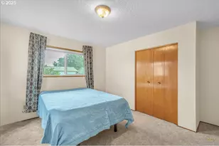 943 Oregon Way, Woodburn, OR 97071 - Photo 22