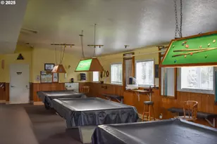 943 Oregon Way, Woodburn, OR 97071 - Photo 48