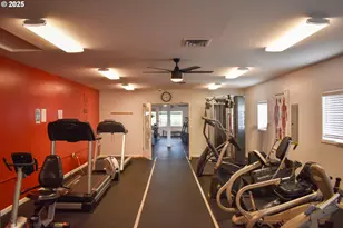 943 Oregon Way, Woodburn, OR 97071 - Photo 46