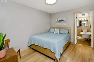 5747 NE Ainsworth St, Portland, OR 97218 - Photo 24