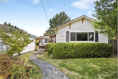 5747 NE Ainsworth St, Portland, OR 97218 - Photo 1