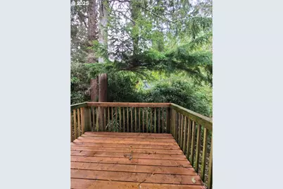 131 SE Ainslee Ave, Depoe Bay, OR 97341 - Photo 18
