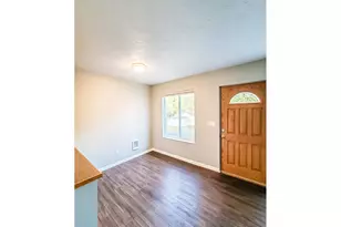 131 SE Ainslee Ave, Depoe Bay, OR 97341 - Photo 2