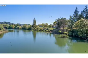 56941 Fishtrap Rd, Coquille, OR 97423 - Photo 12