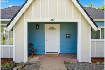 265 N 2nd St, Saint Helens, OR 97051 - Photo 2