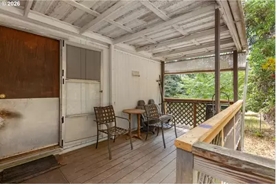 601 Westlog St, Yoncalla, OR 97499 - Photo 4