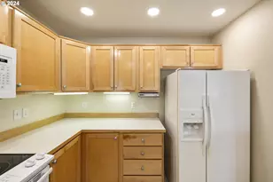 14655 SW Beard Rd, Beaverton, OR 97007 - Photo 22
