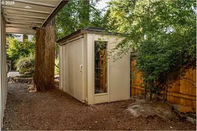 589 Ridgeway Rd, Lake Oswego, OR 97034 - Photo 30
