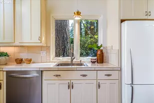 589 Ridgeway Rd, Lake Oswego, OR 97034 - Photo 10