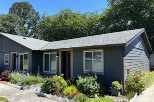 1131 29th Ave, Sweet Home, OR 97386 - Photo 4