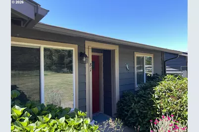 1131 29th Ave, Sweet Home, OR 97386 - Photo 6