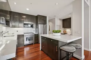 1025 NW Couch St, Portland, OR 97209 - Photo 10