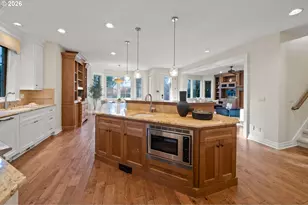 784 3rd St, Lake Oswego, OR 97034 - Photo 14