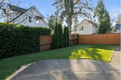 784 3rd St, Lake Oswego, OR 97034 - Photo 40