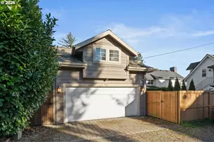 784 3rd St, Lake Oswego, OR 97034 - Photo 46