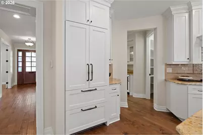 784 3rd St, Lake Oswego, OR 97034 - Photo 10