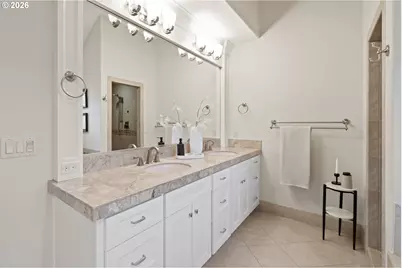 784 3rd St, Lake Oswego, OR 97034 - Photo 24