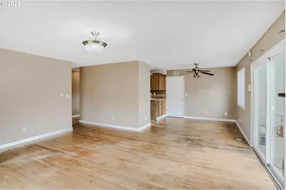 630 SE 134th Ave, Portland, OR 97233 - Photo 16
