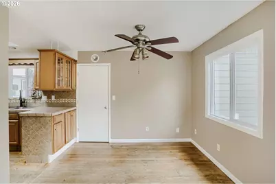 630 SE 134th Ave, Portland, OR 97233 - Photo 12