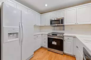 6496 NW Wenmarie Dr, Portland, OR 97229 - Photo 20