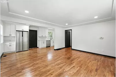 841 NE 113th Ave, Portland, OR 97220 - Photo 8