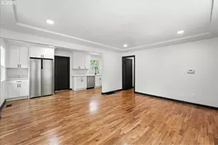 841 NE 113th Ave, Portland, OR 97220 - Photo 8