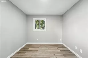 841 NE 113th Ave, Portland, OR 97220 - Photo 36