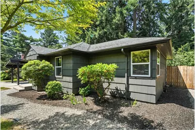 841 NE 113th Ave, Portland, OR 97220 - Photo 4