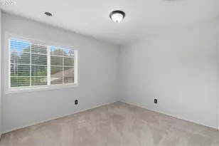 16867 Wight Ln, Lake Oswego, OR 97035 - Photo 32