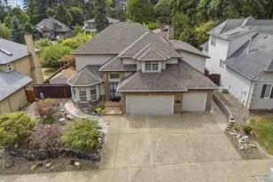 16867 Wight Ln, Lake Oswego, OR 97035 - Photo 4