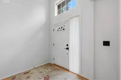 16867 Wight Ln, Lake Oswego, OR 97035 - Photo 12
