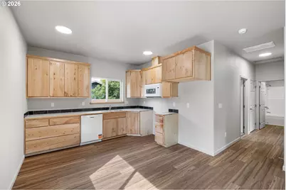 1723 S 6th St, Cottage Grove, OR 97424 - Photo 14