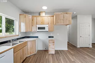 1723 S 6th St, Cottage Grove, OR 97424 - Photo 16