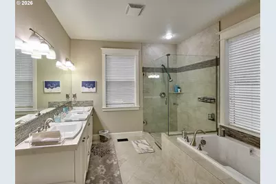422 Turnberry Ave, Woodburn, OR 97071 - Photo 20