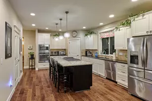 422 Turnberry Ave, Woodburn, OR 97071 - Photo 14