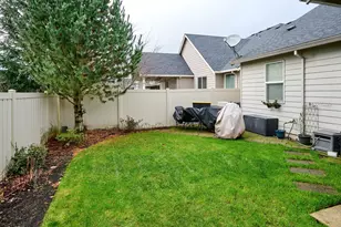 422 Turnberry Ave, Woodburn, OR 97071 - Photo 34