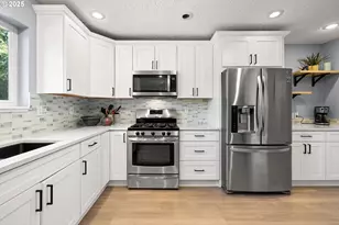 10355 SW Porter St, Portland, OR 97225 - Photo 14