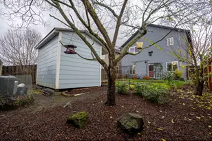 1321 Marigold Dr, Independence, OR 97351 - Photo 22