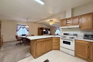 445 E Jennie Ave, Hermiston, OR 97838 - Photo 8