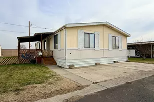 445 E Jennie Ave, Hermiston, OR 97838 - Photo 2