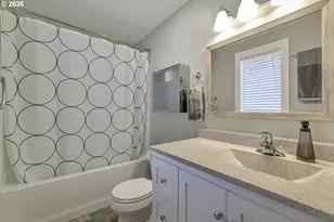 11880 SW Robbins Dr, Beaverton, OR 97008 - Photo 22