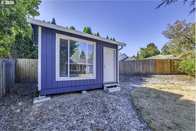 11880 SW Robbins Dr, Beaverton, OR 97008 - Photo 32