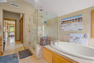 3017 Lord Byron Pl, Eugene, OR 97408 - Photo 32
