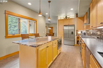 3017 Lord Byron Pl, Eugene, OR 97408 - Photo 16