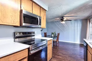 211 NE Kingwood St, McMinnville, OR 97128 - Photo 4